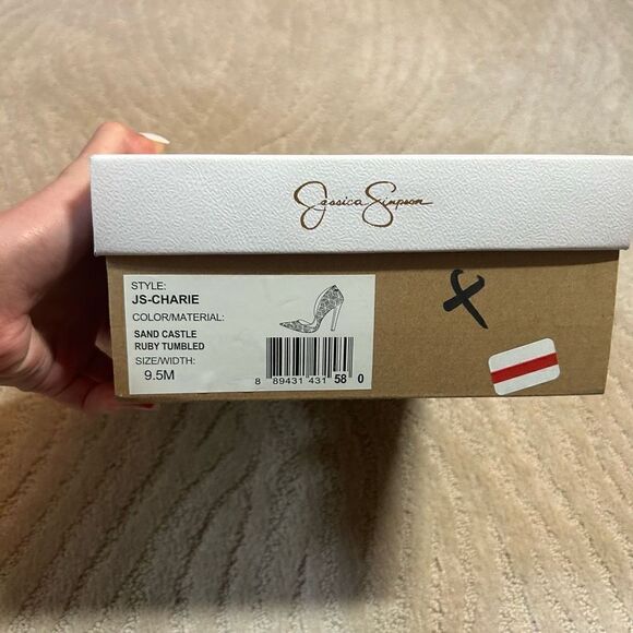 Jessica Simpson Sand Castle Ruby Tumbled Leather Pump Heels - Picture 8 of 8